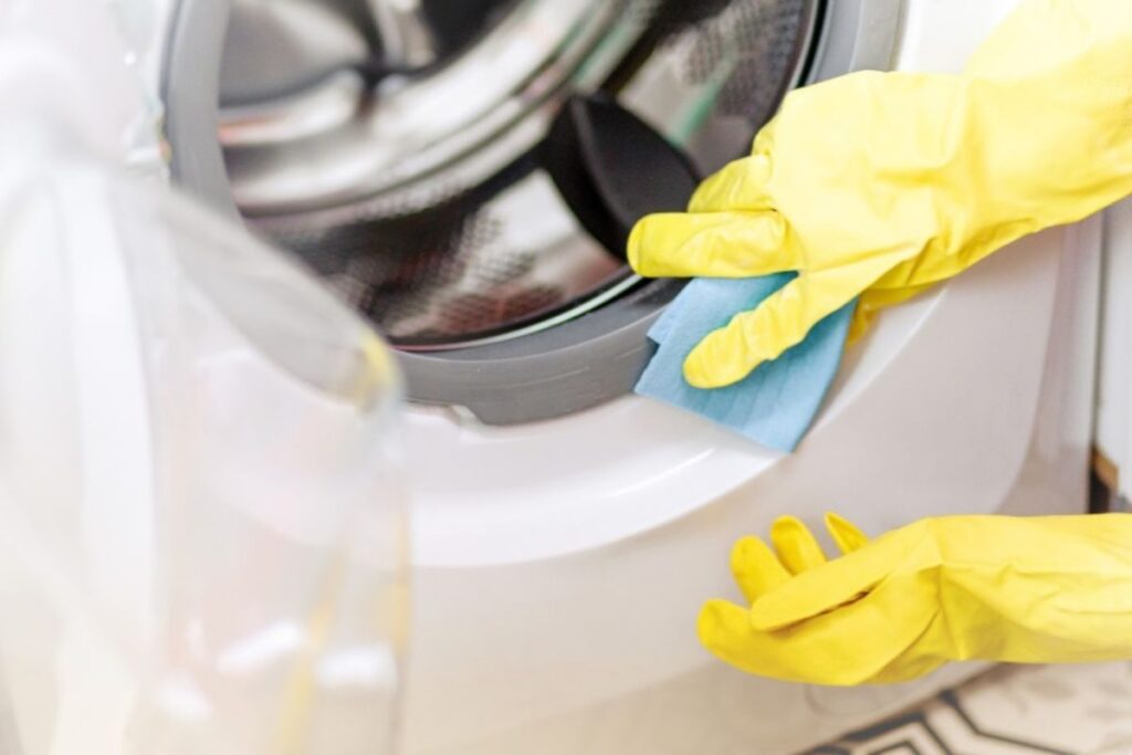Odstranit nepříjemný zápach z pračky